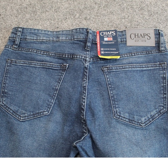 Chaps Mens Straight Fit Jeans Dark Wash Stretch Waistband Riveted Pockets 32x30 - Picture 9 of 10